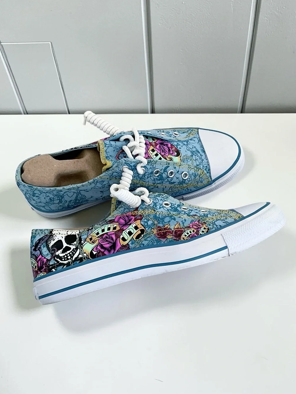 AirWalk Tattoo-Inspired Attitude Graphic Low-Top Sneakers, Size 8.5